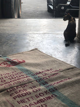 Ladda upp bild till gallerivisning, Mörkare makter | Specialkaffe från Indonesien